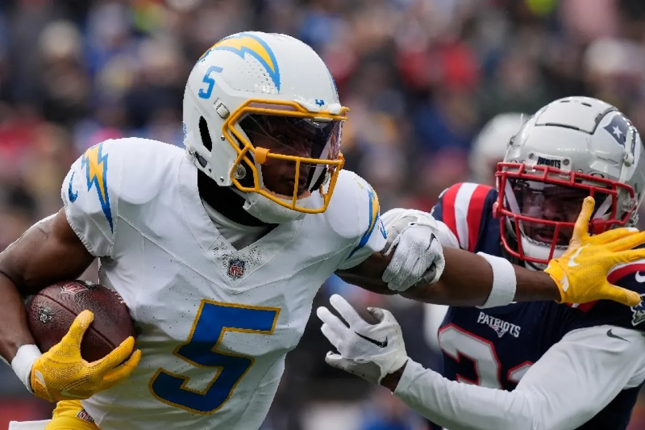 Firman Bills a Joshua Palmer y a Michael Hoecht