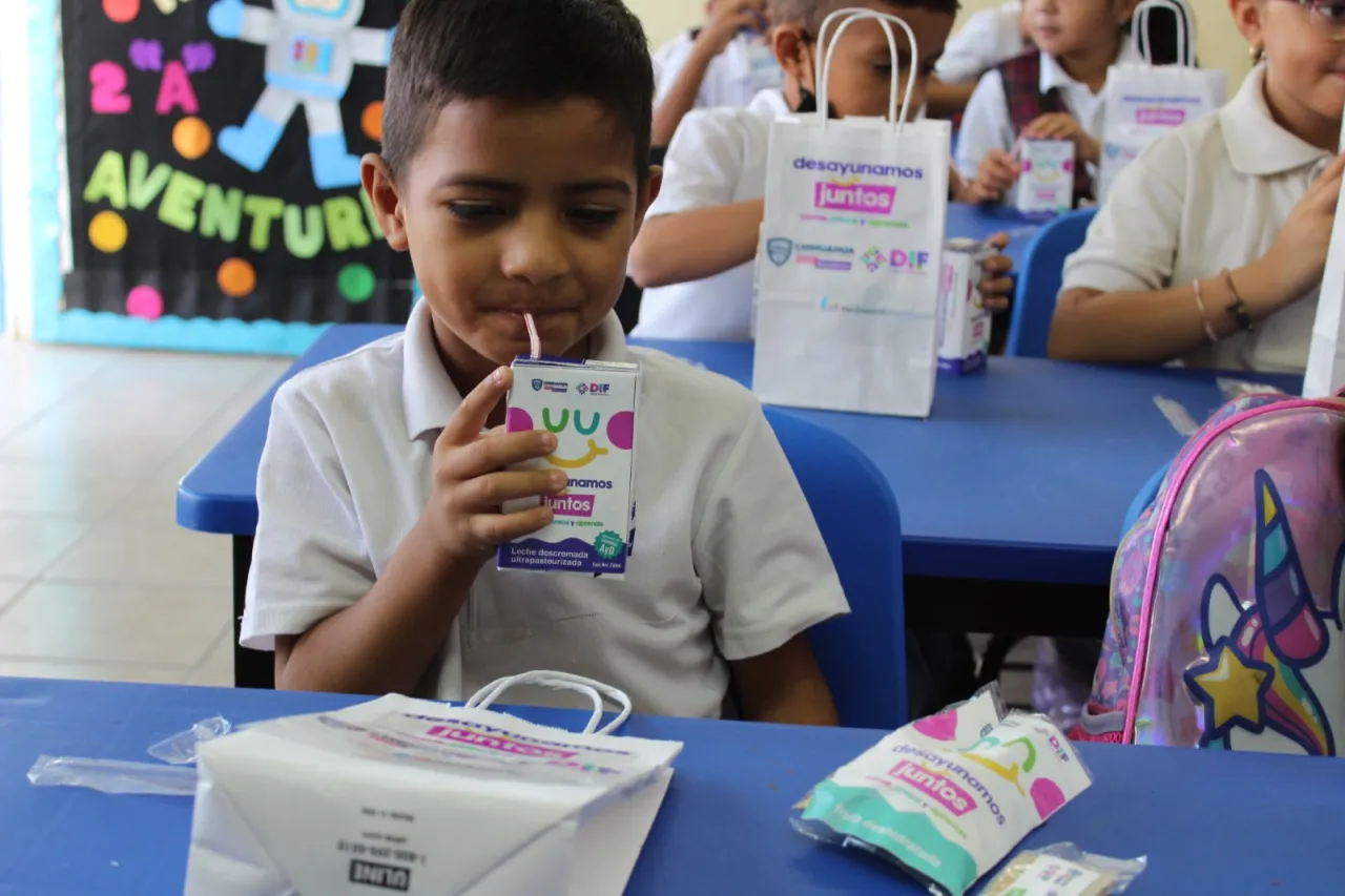 DIF Estatal apoya a 269 escuelas en la región norte con desayunos