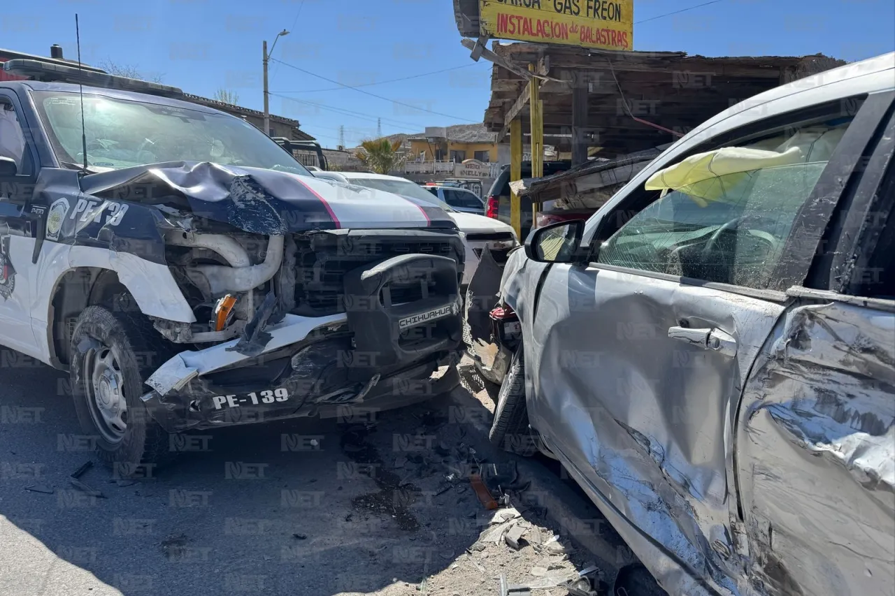 Policía estatal provoca choque en la Carlos Amaya; hay 2 agentes lesionados