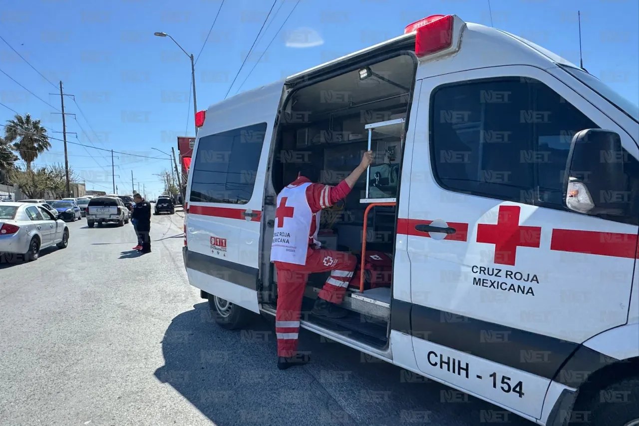 Policía estatal provoca choque en la Carlos Amaya; hay 2 agentes lesionados
