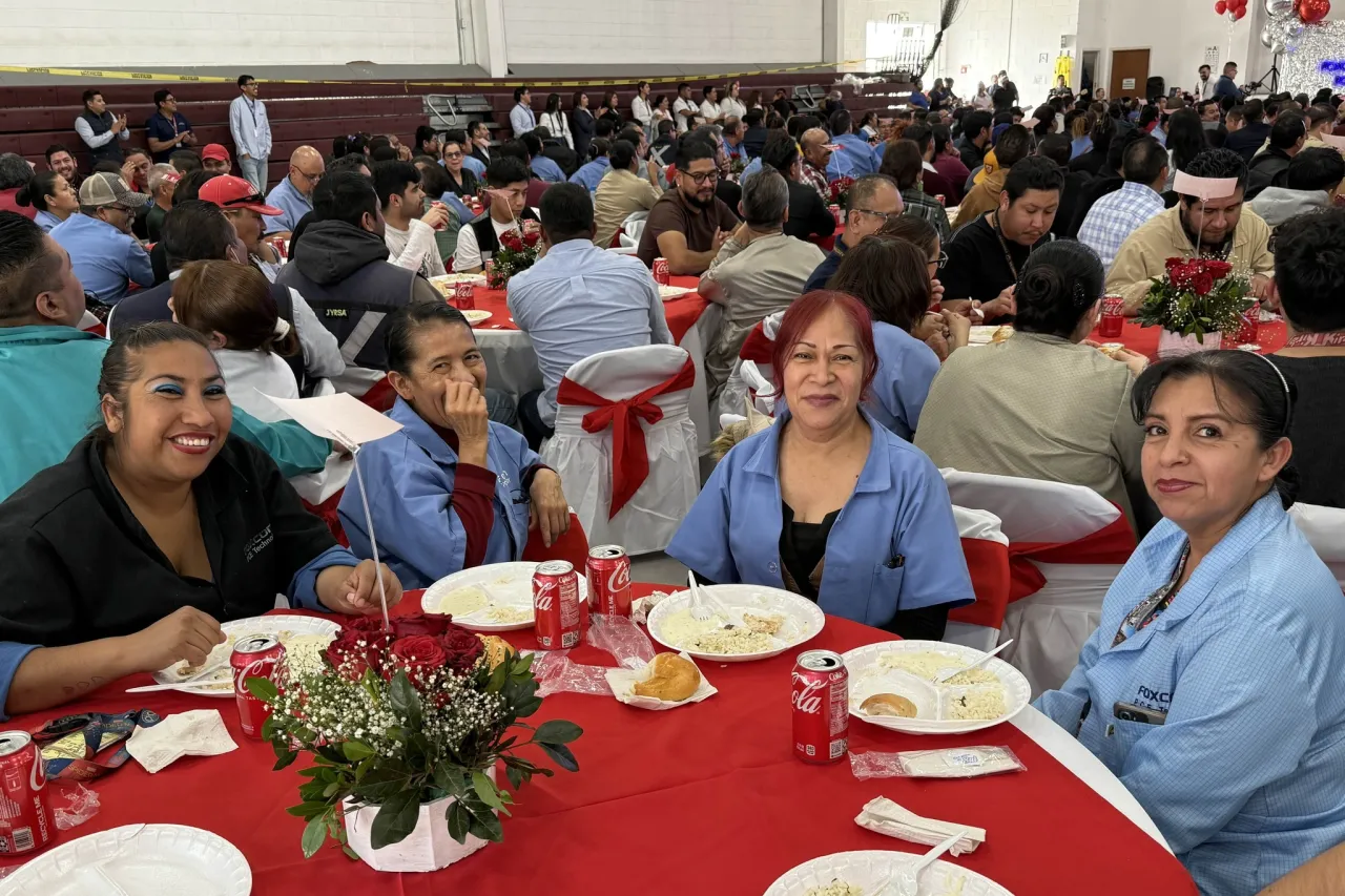 Celebra Foxconn San Jerónimo logros de asistencia perfecta entre sus empleados