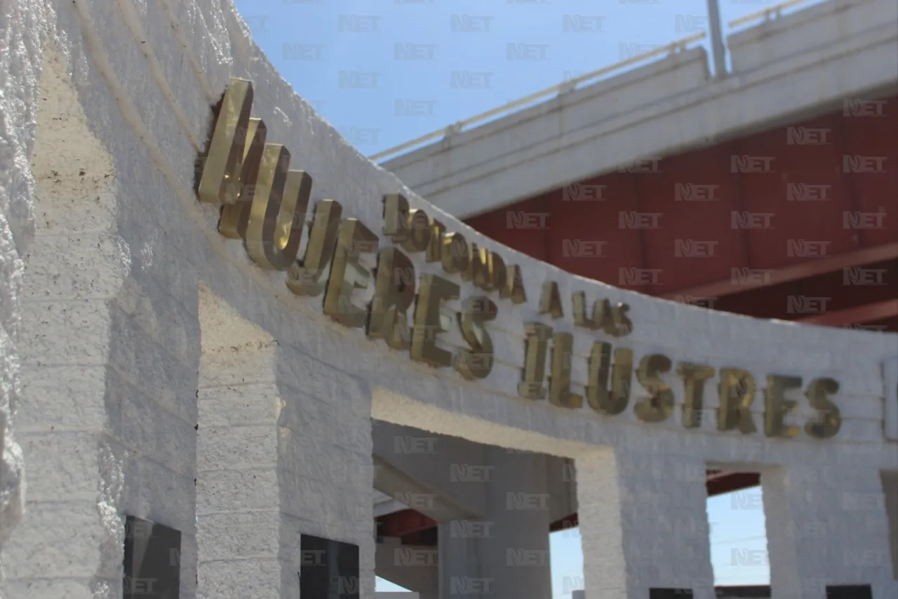 Colocan en la Rotonda de Mujeres Ilustres a Ruth Vargas