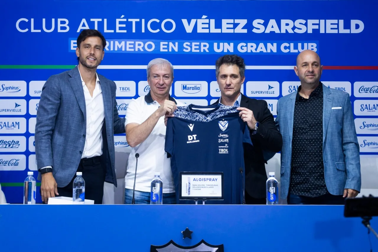 Barros Schelotto regresa al futbol argentino al mando de Vélez Sarsfield