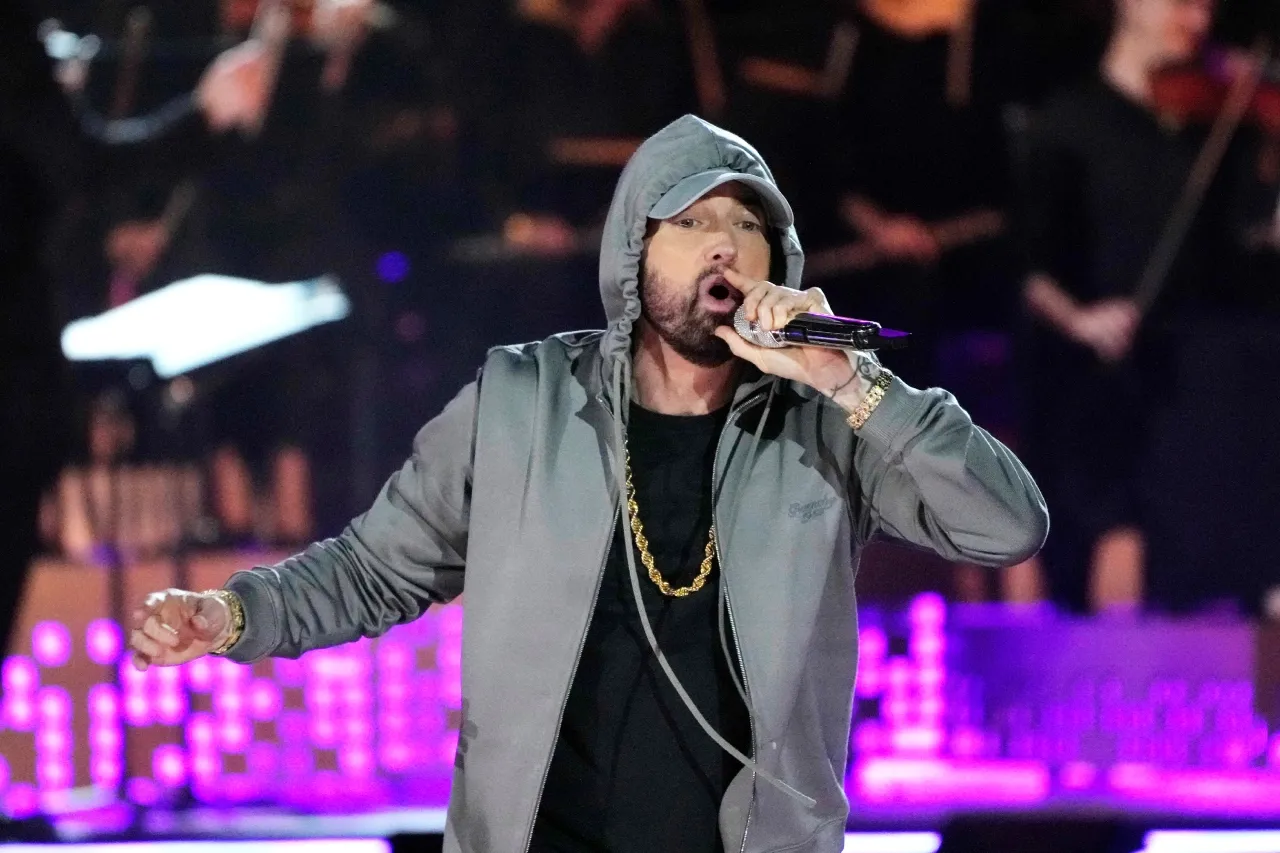 Acusan a exingeniero de estudio de robar música inédita de Eminem y venderla