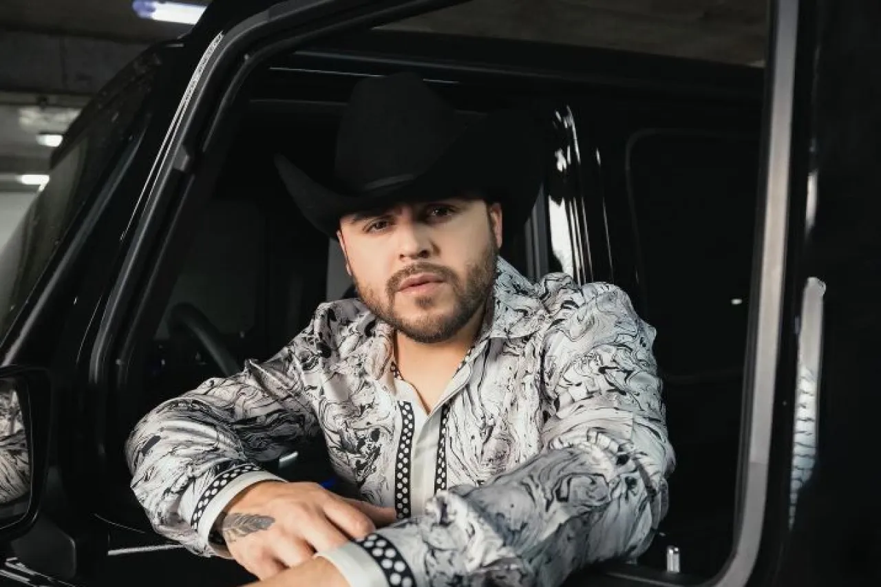 Cancelan concierto de Gerardo Ortiz en Puebla tras aceptar vínculos con Cartel