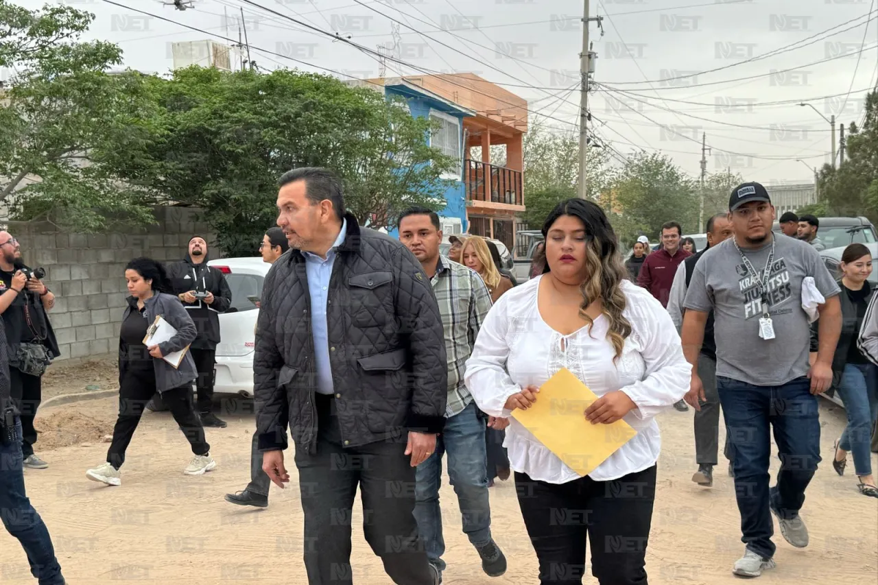 Puso Municipio el 75% y vecinos el 25% para pavimentar calle
