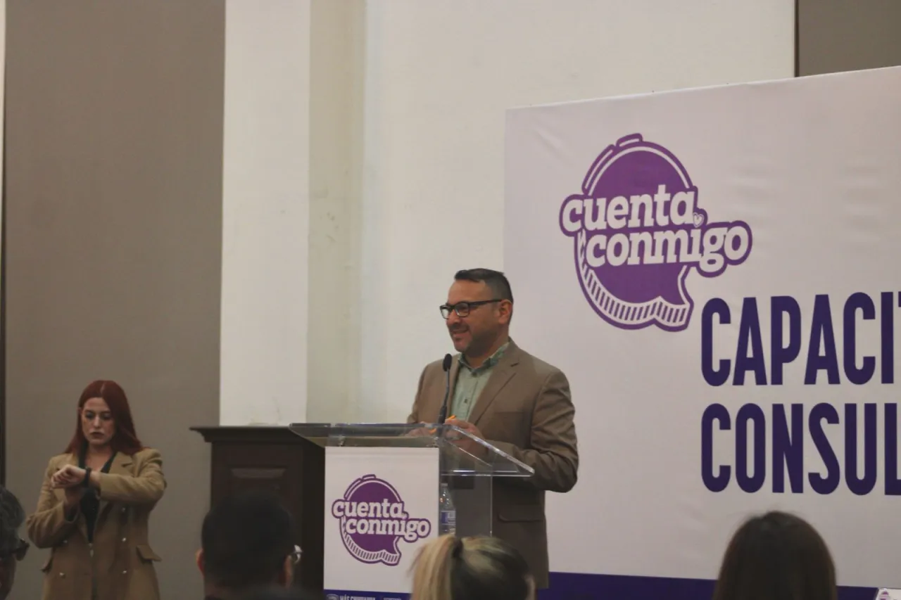 Capacitan a funcionarios para mejora de gestión y desempeño