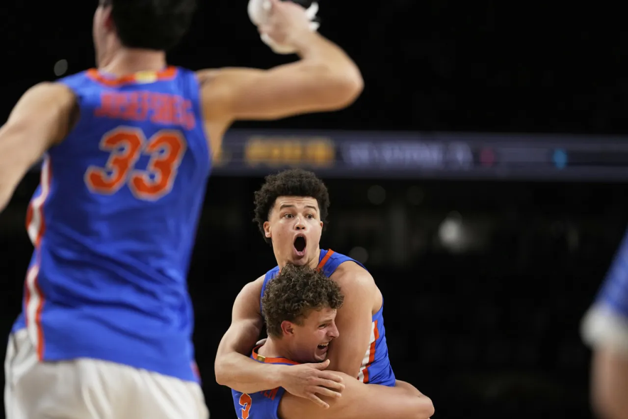Florida gana su tercer título nacional de la NCAA