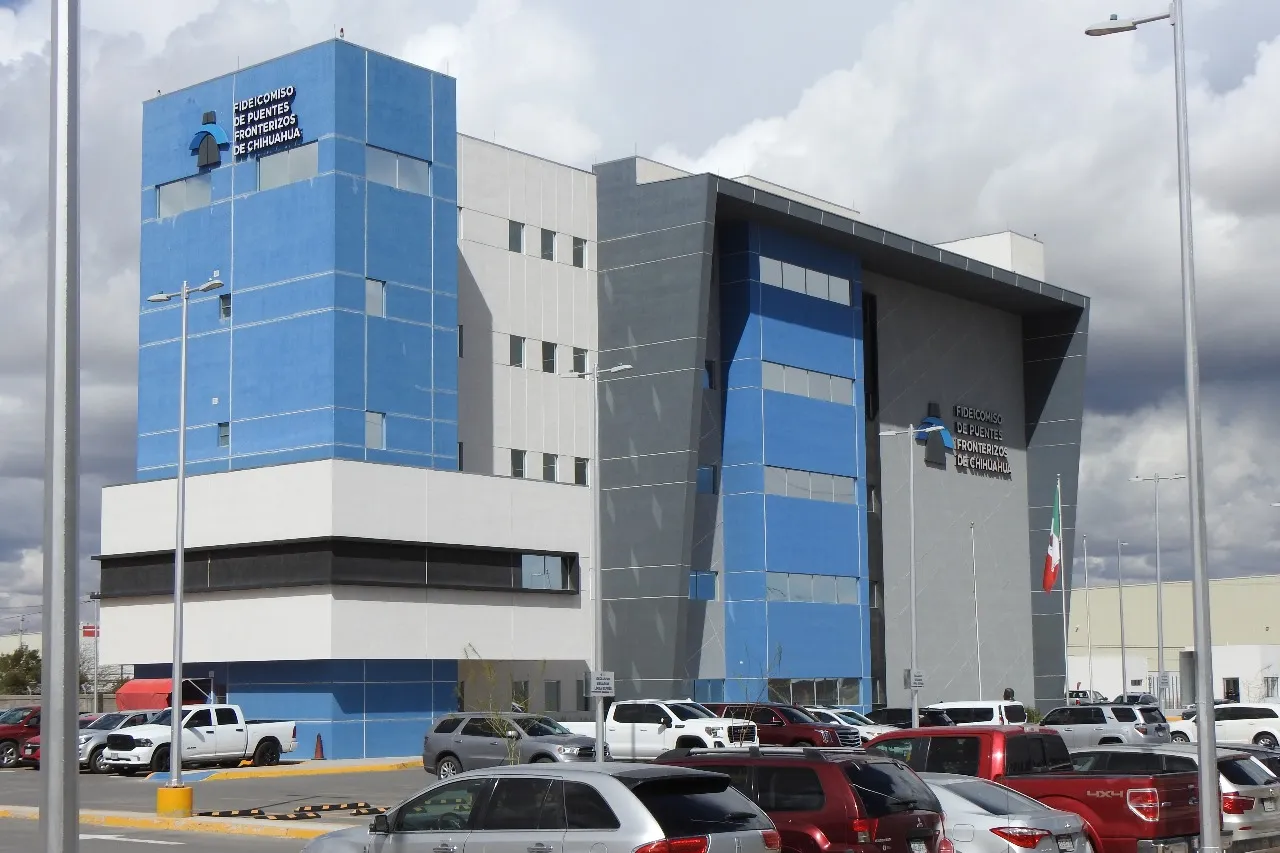 Analizan inversión para facilitar tránsito diario en la Villarreal Torres