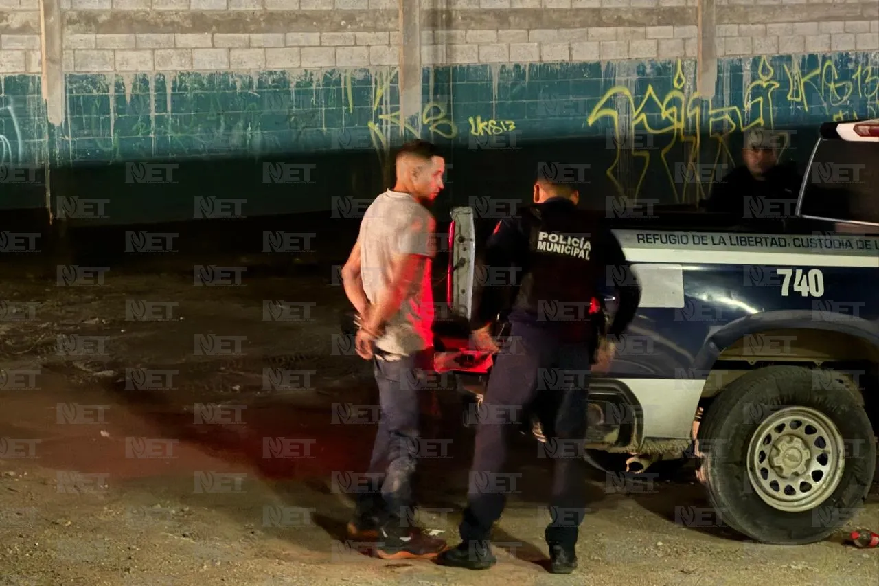 'Relax' de martes: Ebrio termina con carro en acequia