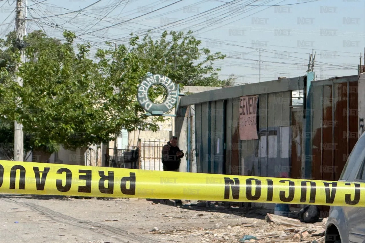 Realiza FEM cateo en la colonia Aztecas; aseguran vehículos
