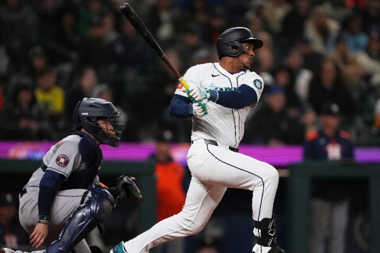 Jorge Polanco sale grande y le da victoria a Seattle sobre Astros