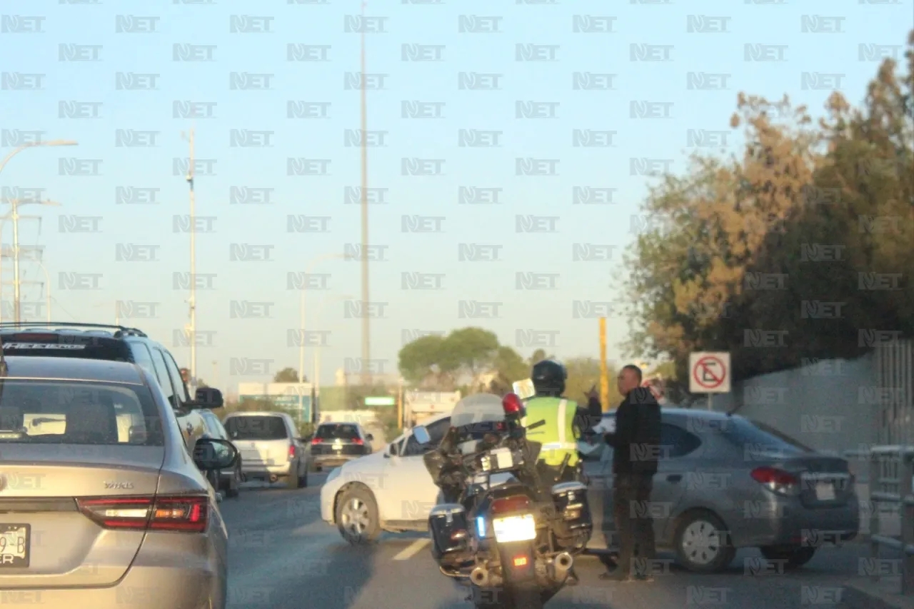 Choque frente a ICSA entorpece circulación