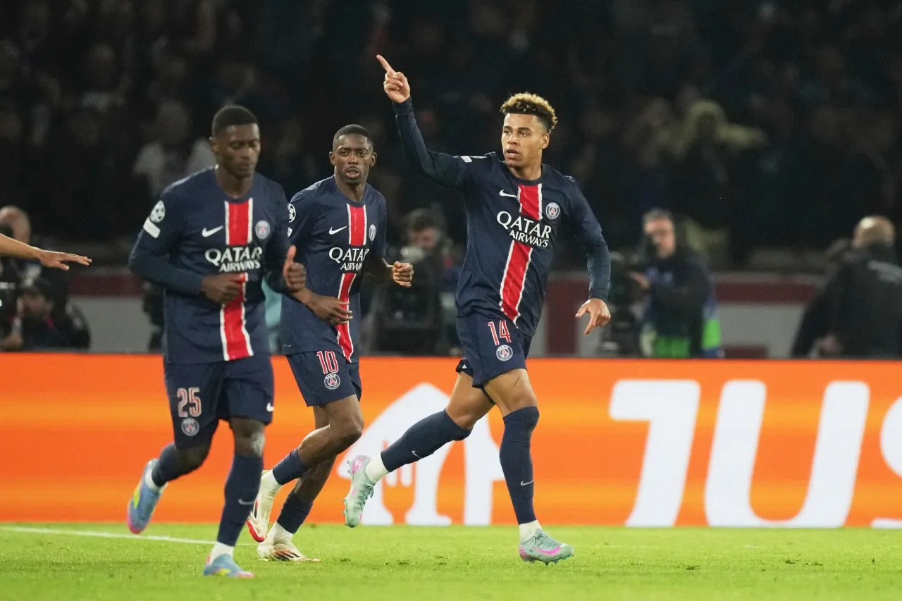 PSG vence al Aston Villa en la Champions League