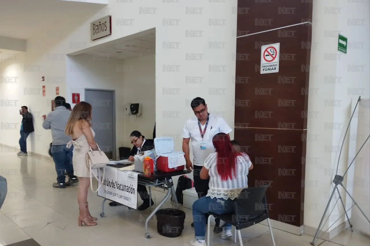 Instalan módulo de vacunación en Pueblito Mexicano