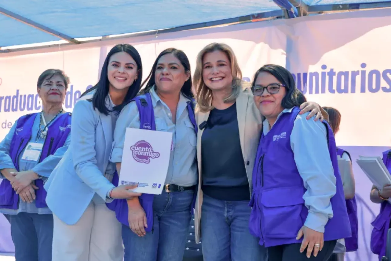 Encabeza gobernadora graduación de Centros Comunitarios Integrados del Estado