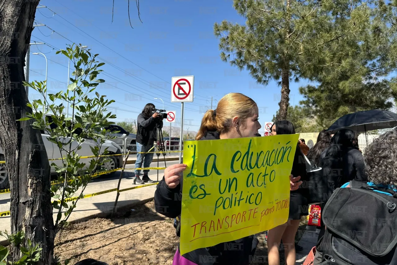 Estudiantes universitarios piden atender escasez de transporte