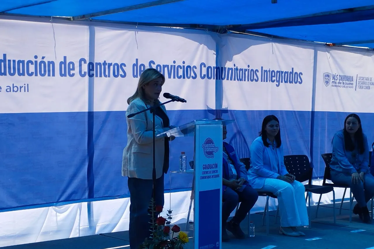 Encabeza gobernadora graduación de Centros Comunitarios Integrados del Estado