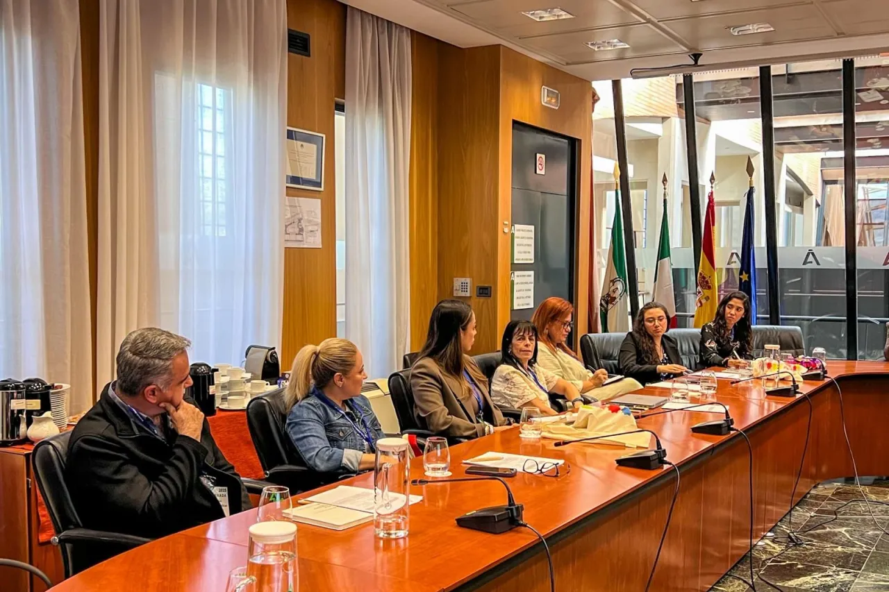 Destaca Chihuahua en España por innovación en evaluación de políticas públicas