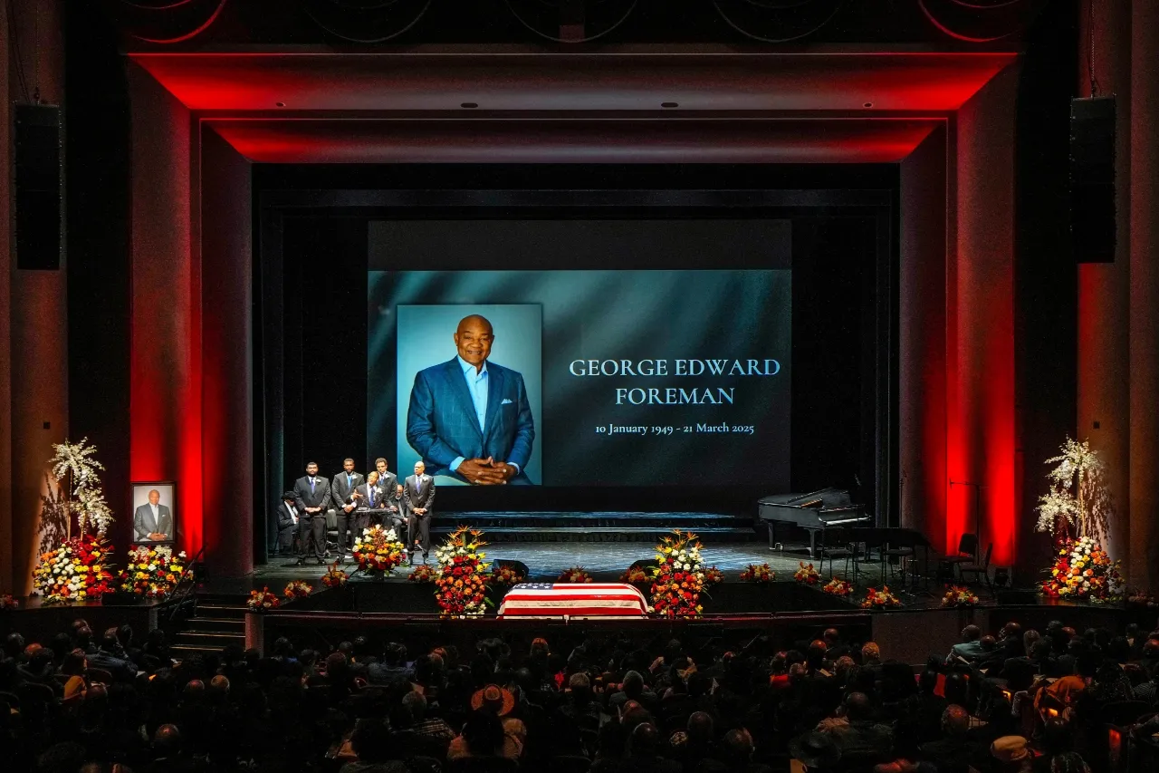 George Foreman es recordado por su amor a la familia, la fe y las hamburguesas