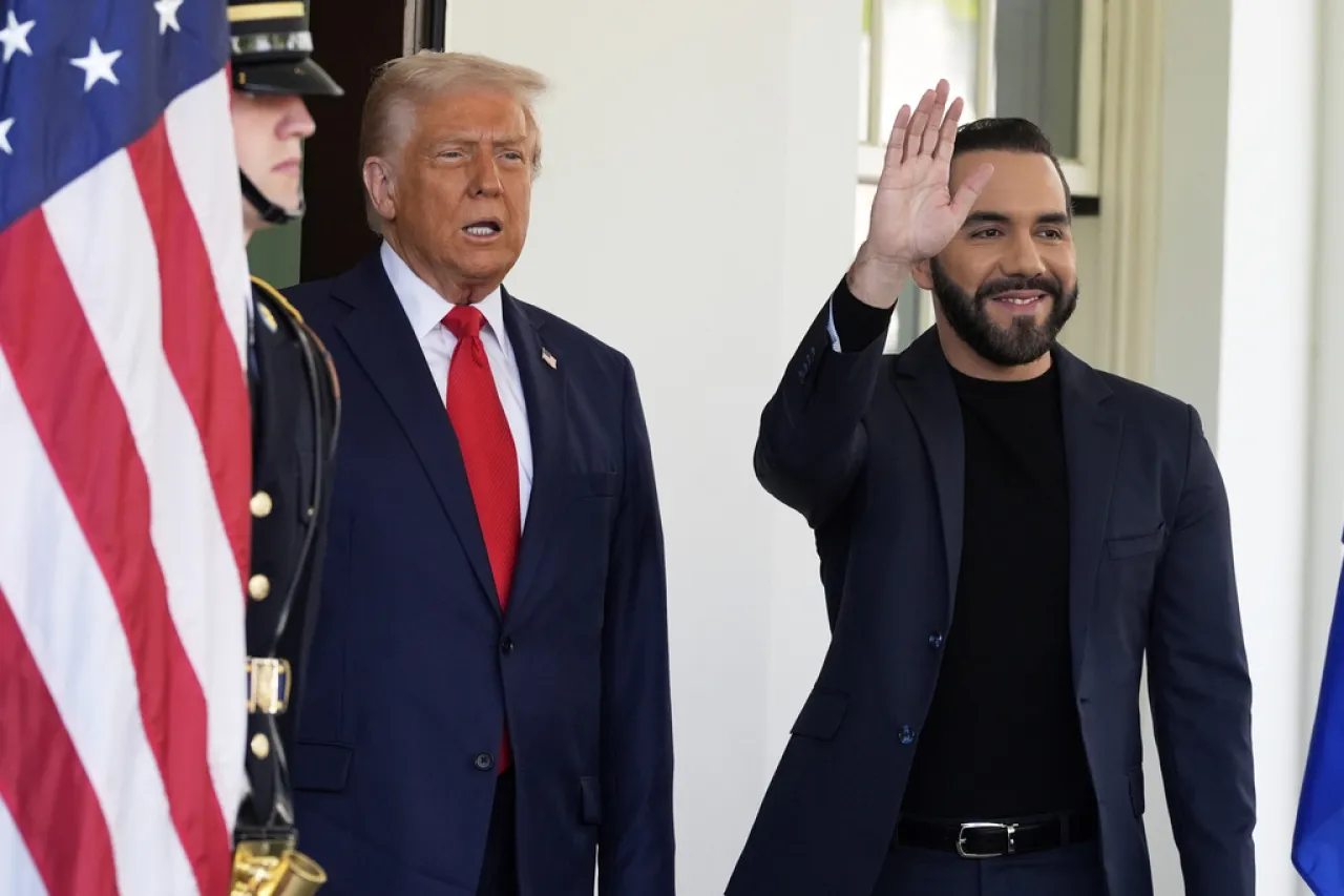 Bukele dice que no enviará de regreso a EU a hombre deportado por error