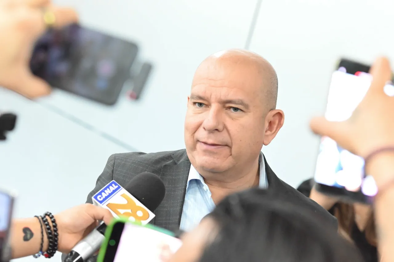 Llama Cuauhtémoc a dirimir diferencias al interior de Morena