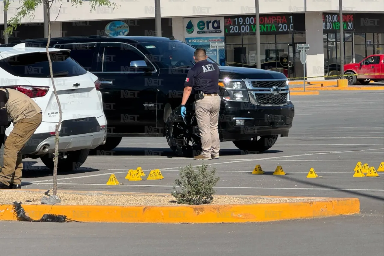 Mujer interceptó a niño baleado en Walmart en local de comida