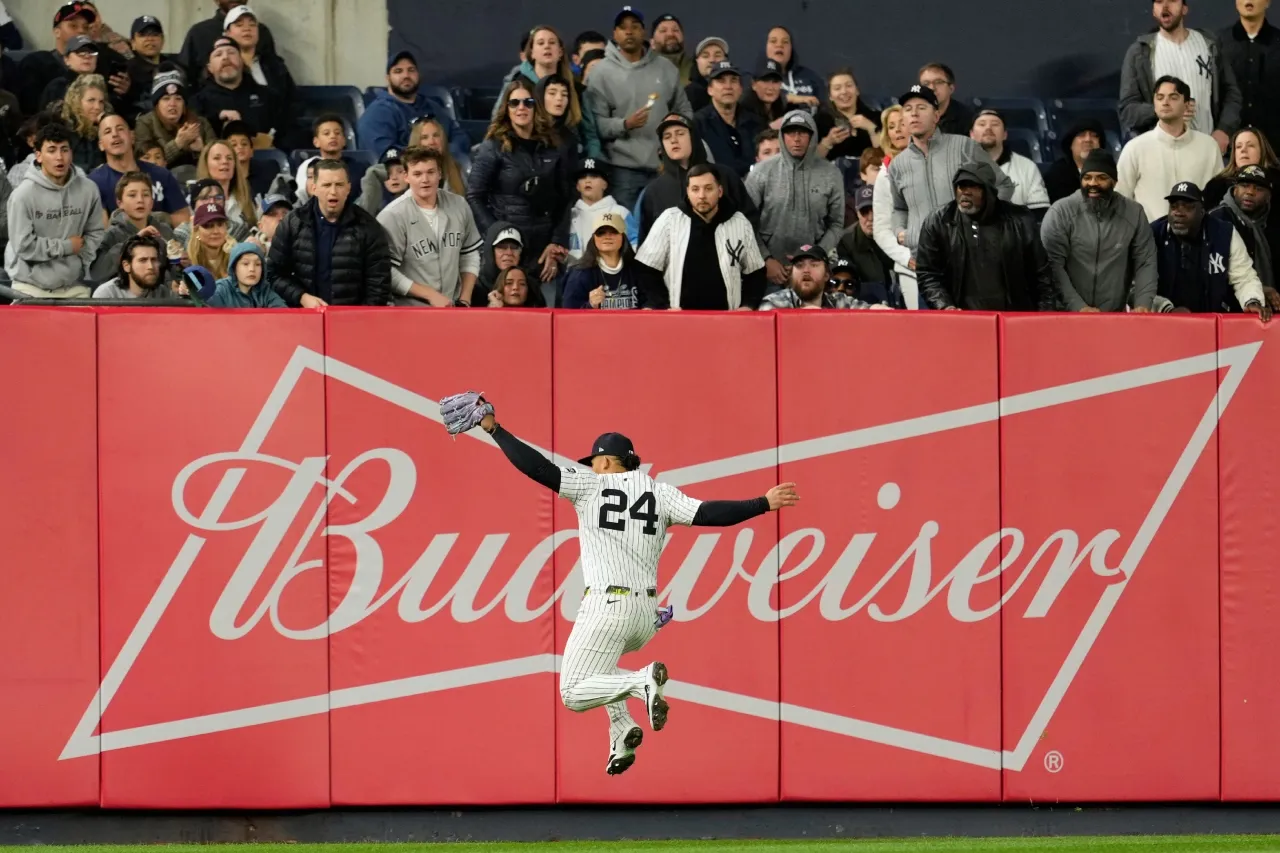 Jasson Domínguez de los Yankees muestra progreso en el jardín izquierdo