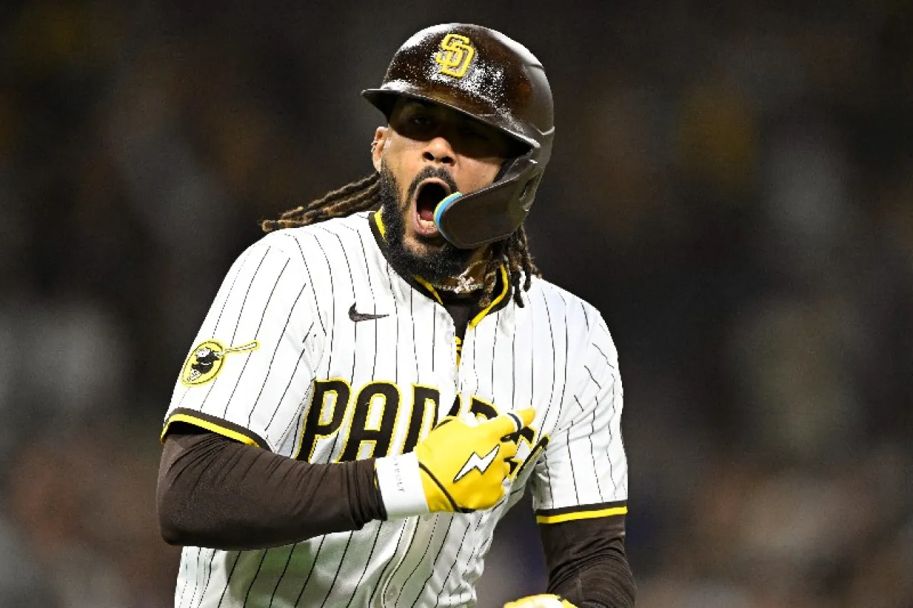Tatis pega par de palos en paliza de los Padres a los Cachorros