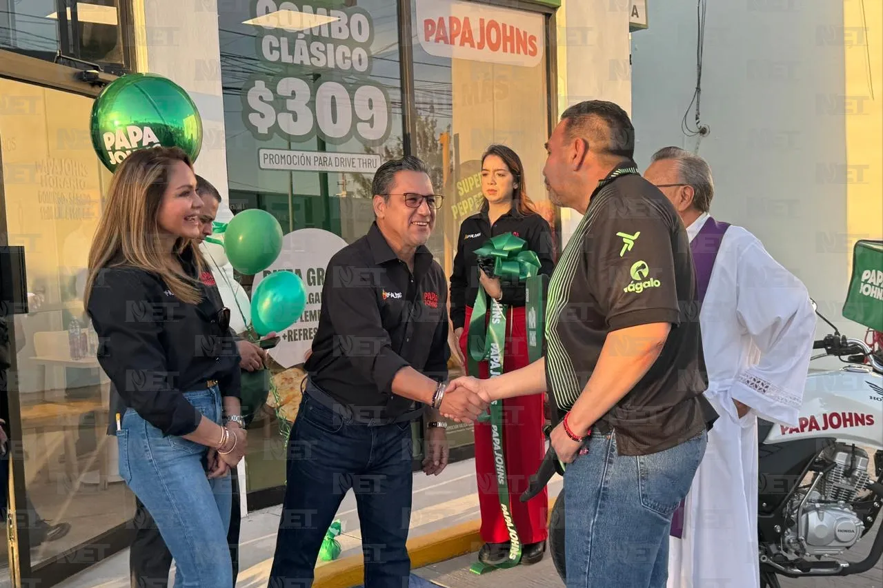 Inauguran sucursal de pizzería Papa John's