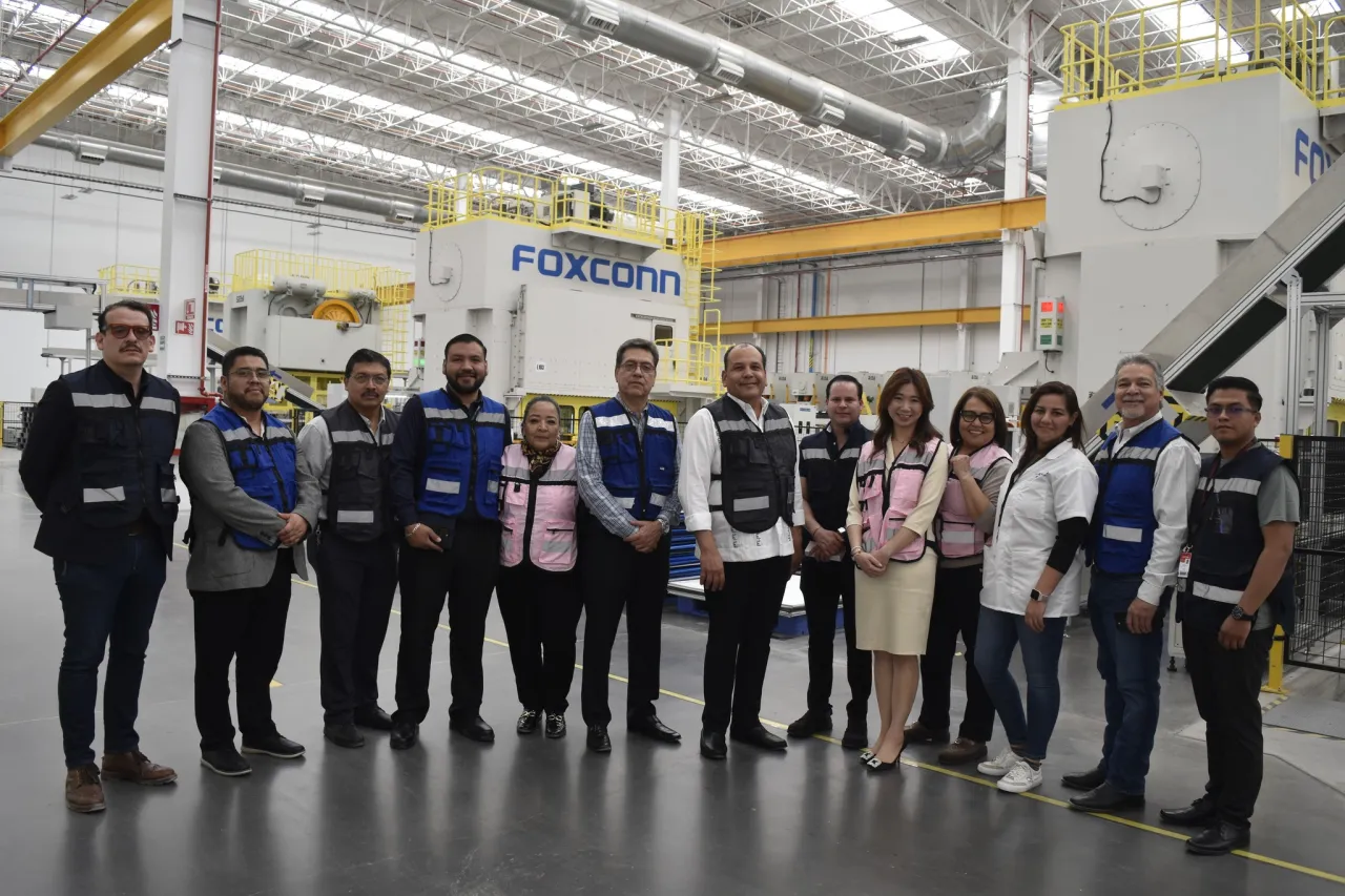 Impulsan Foxconn y Conalep talento joven con su Programa Dual en San Jerónimo