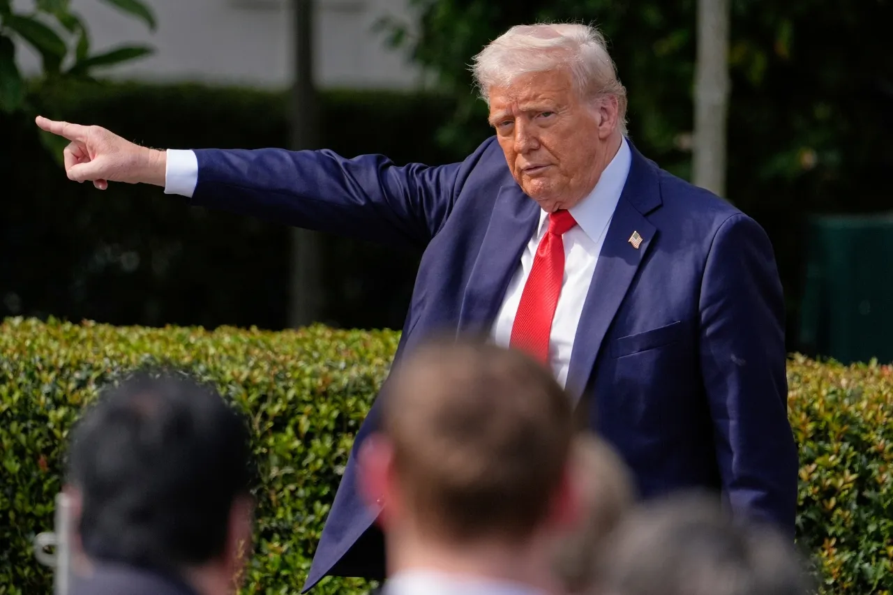 Trump participa en conversaciones arancelarias con Japón