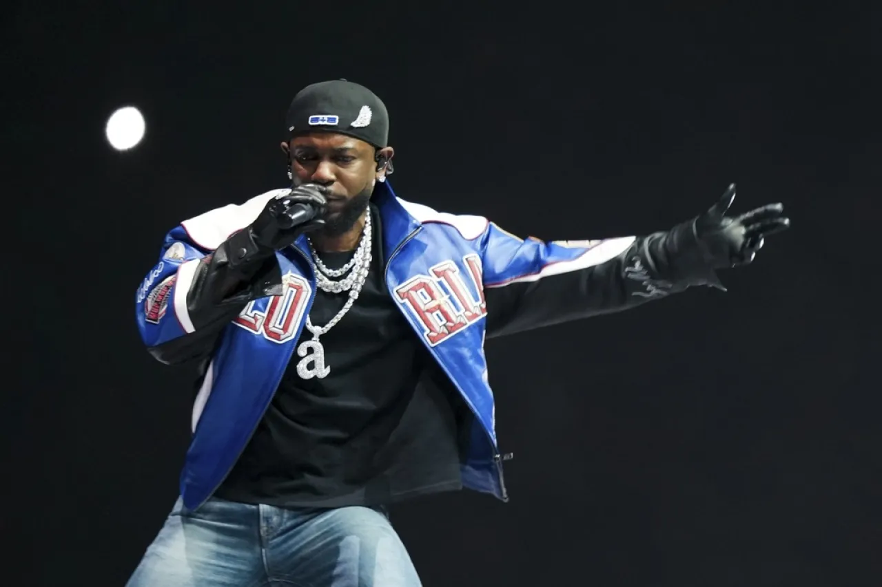 Drake critica actuación de Kendrick Lamar en el Super Bowl