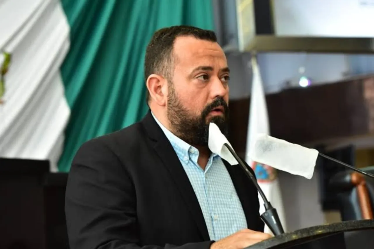 Reportan estable a Gabriel García Cantú, presidente del Comité del PAN en Juárez