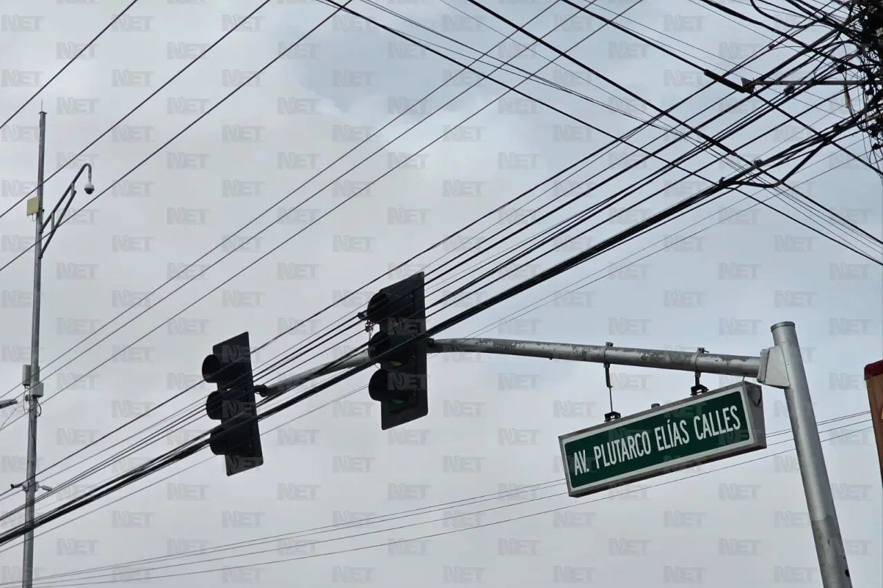 Sin funcionar semáforos en Plutarco Elías Calles y Henry Dunant