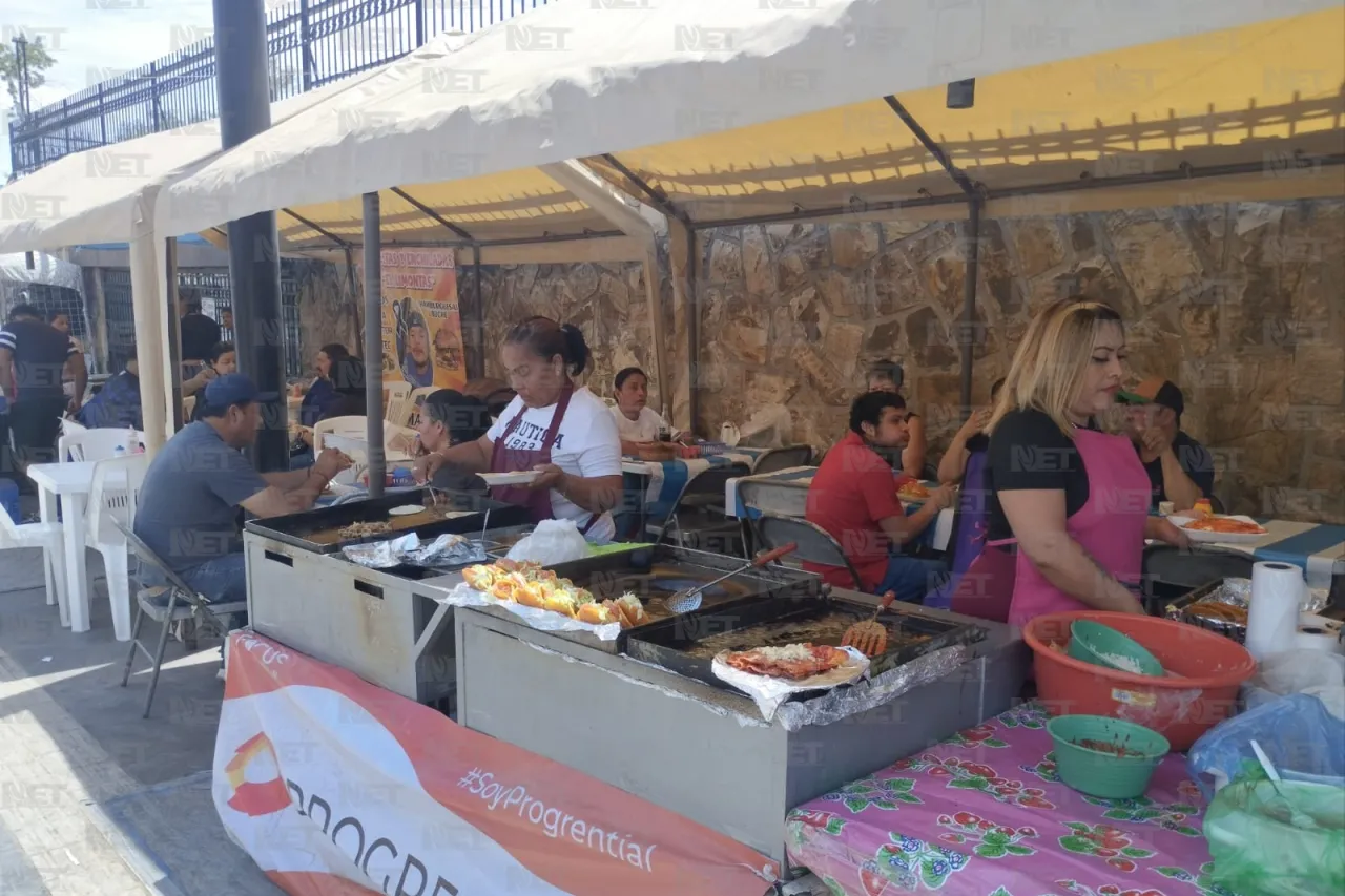 Juarenses comienzan a disfrutar de los días Santos en el Centro Histórico