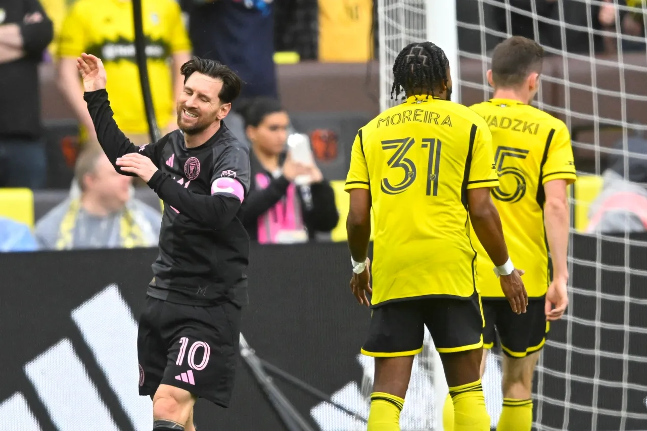 Inter Miami vence a Crew ante récord de 60 mil 614 aficionados en Cleveland