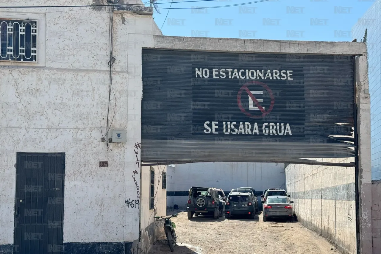 Quitan soldados cámaras de estacionamiento privado
