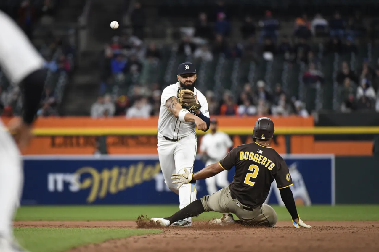 Tigres vencen a Padres