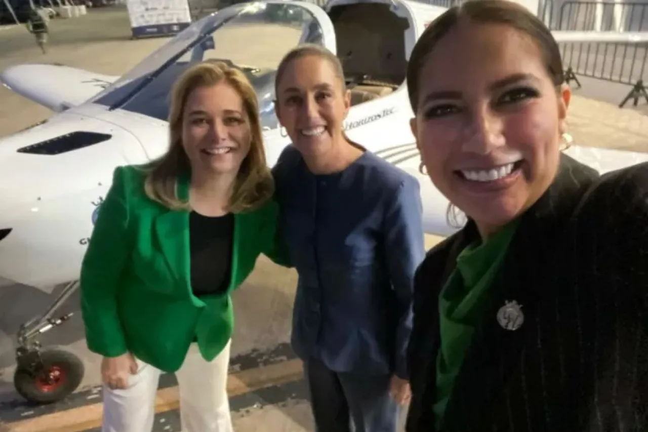 Acude Maru Campos como invitada especial a inauguración de la FAMEX 2025