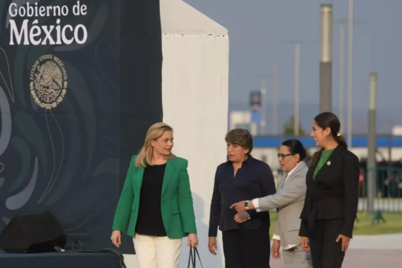 Acude Maru Campos como invitada especial a inauguración de la FAMEX 2025
