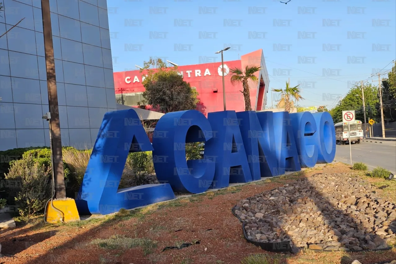 Acude alcalde a toma de Protesta de Iván Pérez en Canaco