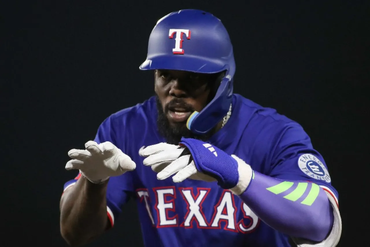 Viejos los cerros: Marcus Semien pega palo para que Rangers le gane a A's