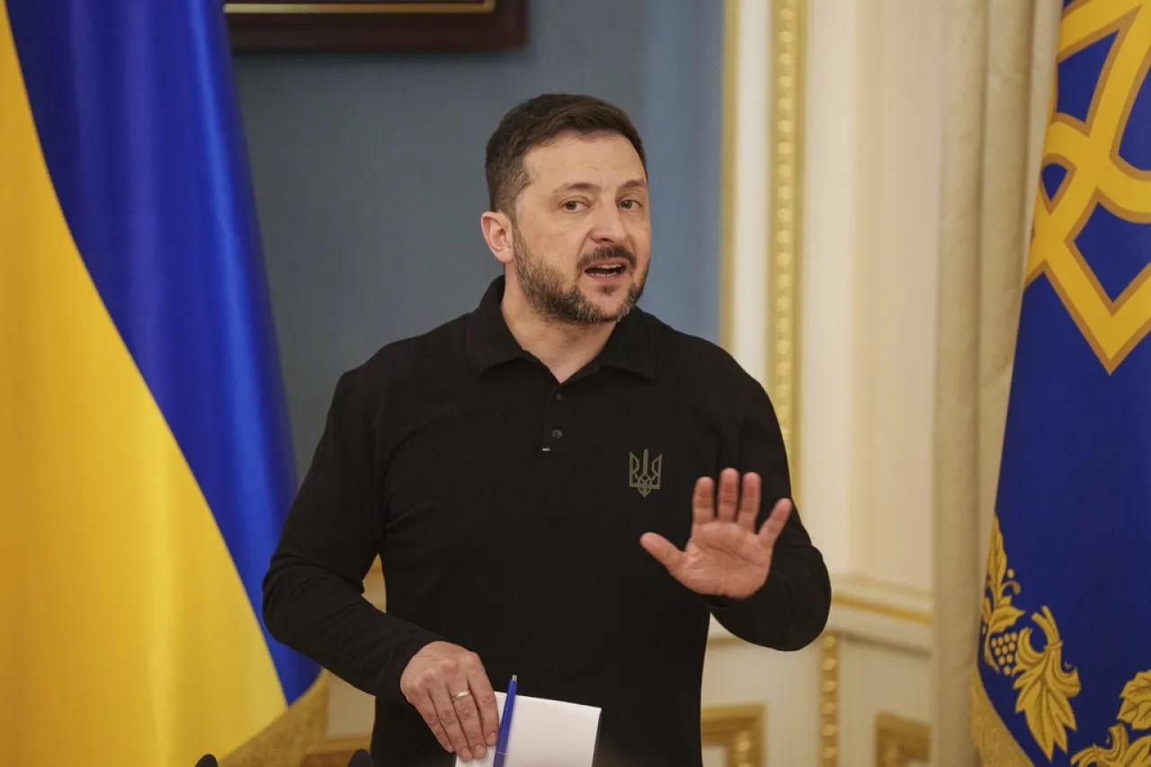 Trump acusa a Zelenskyy de prolongar la guerra por no ceder Crimea a Rusia