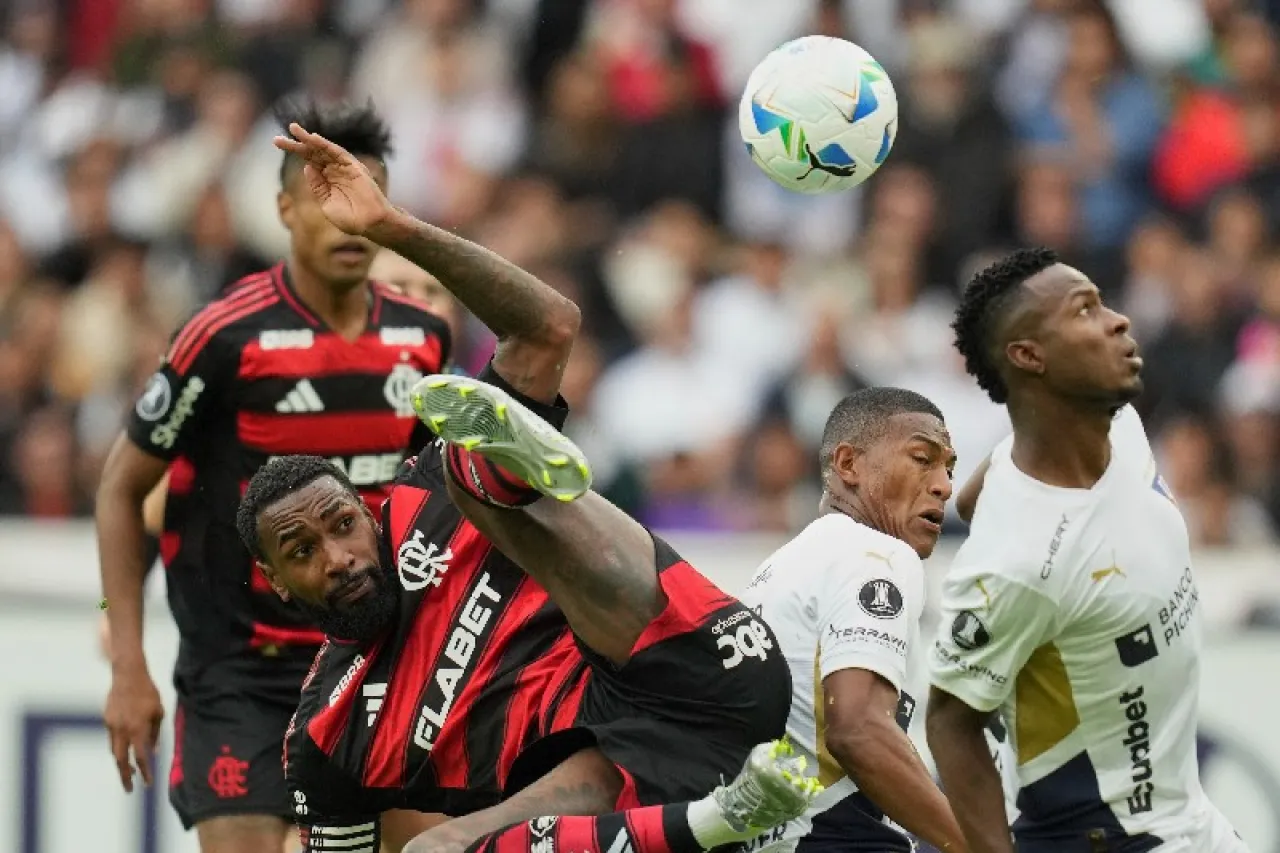 Libertadores: Flamengo empata con Liga de Quito y ve de reojo la Sudamericana