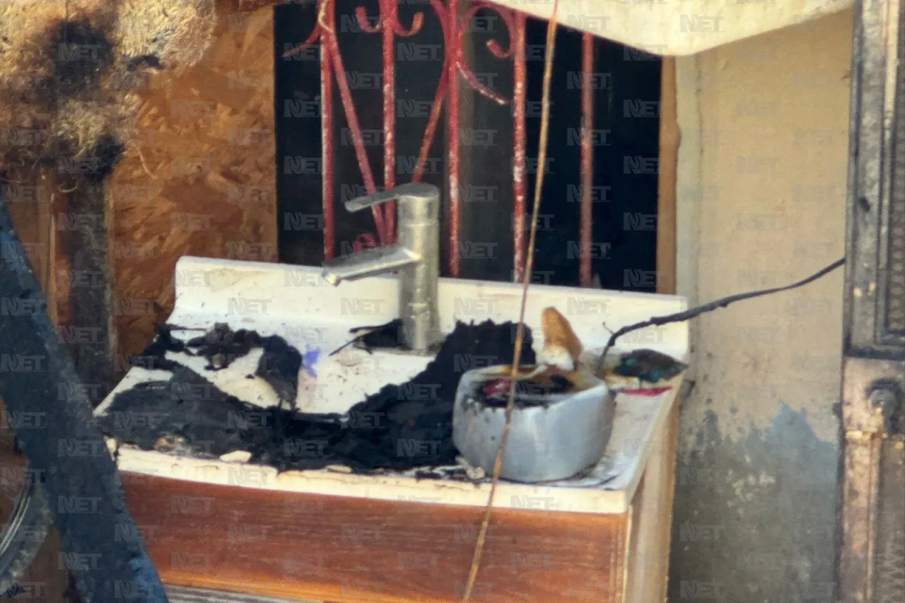 Adulta mayor pierde su casa; la encontró en llamas al regresar de la tienda