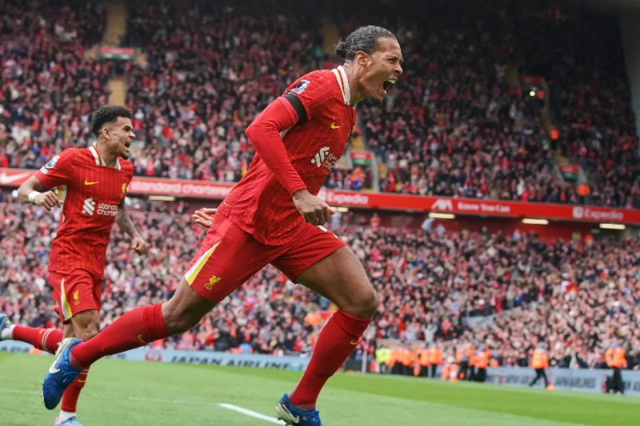 Liverpool podría alzarse campeón de la Premier el domingo