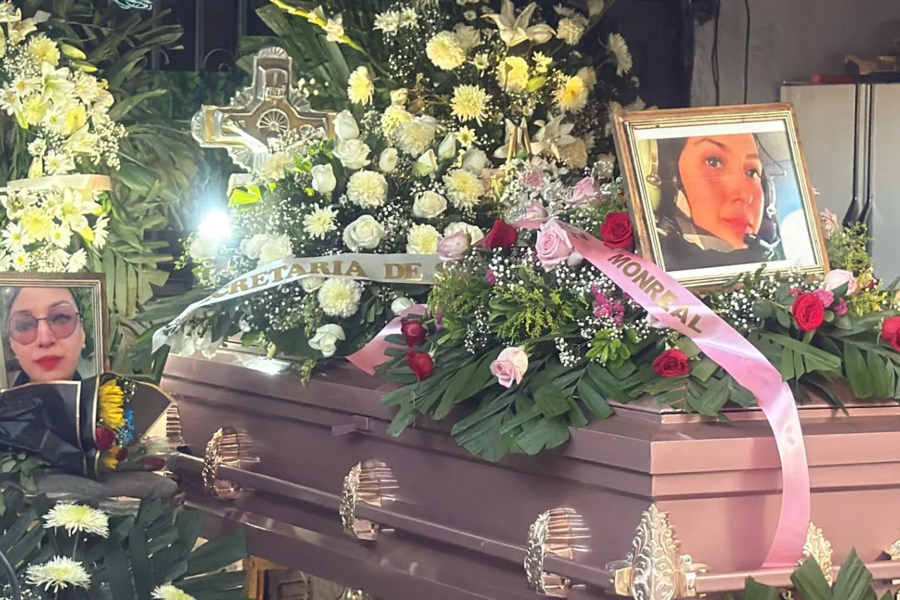 Velan en su casa a policía fallecida ayer en el Juan Pablo II