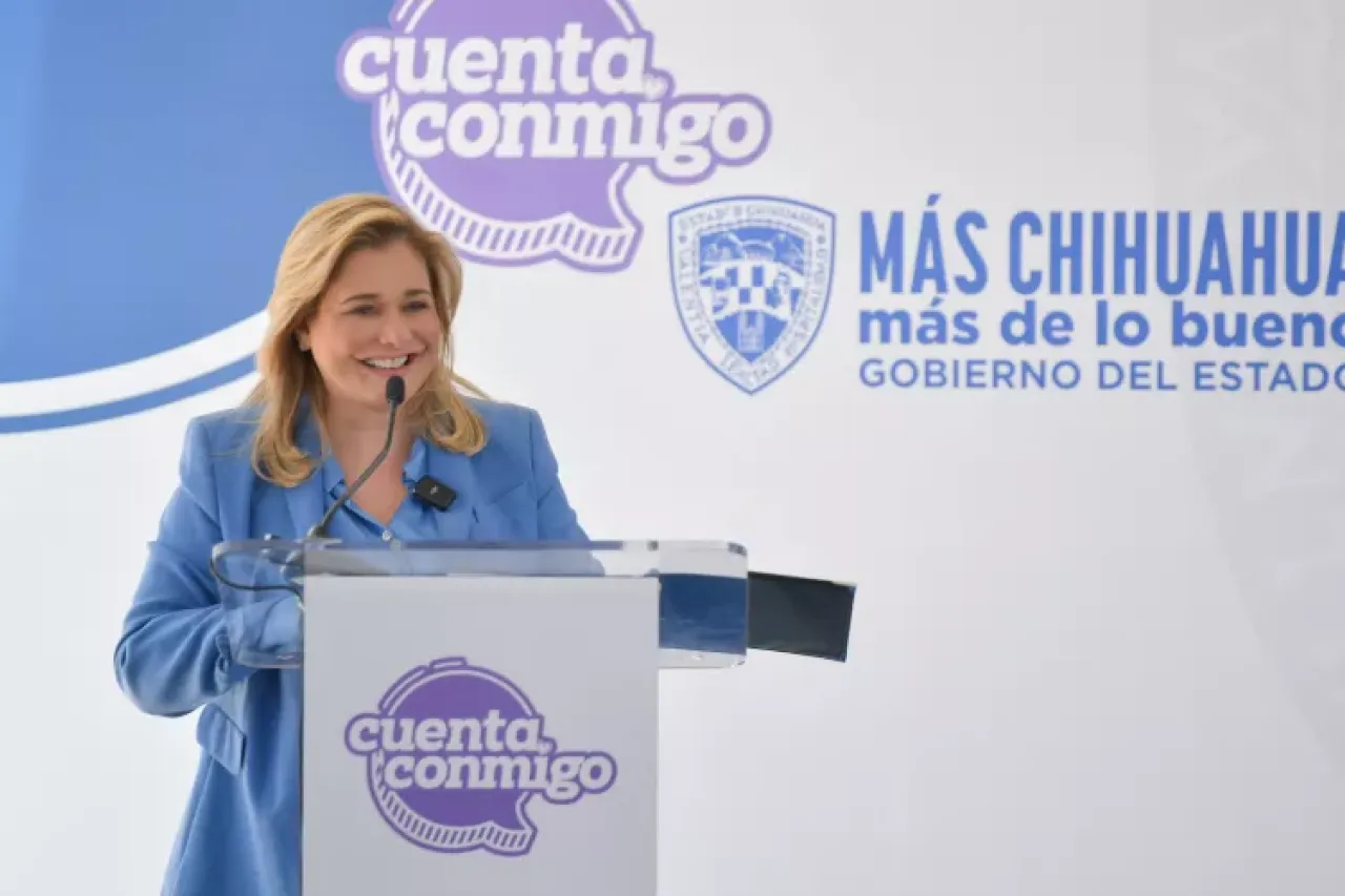 Encabeza gobernadora entrega de paneles solares en la JMAS