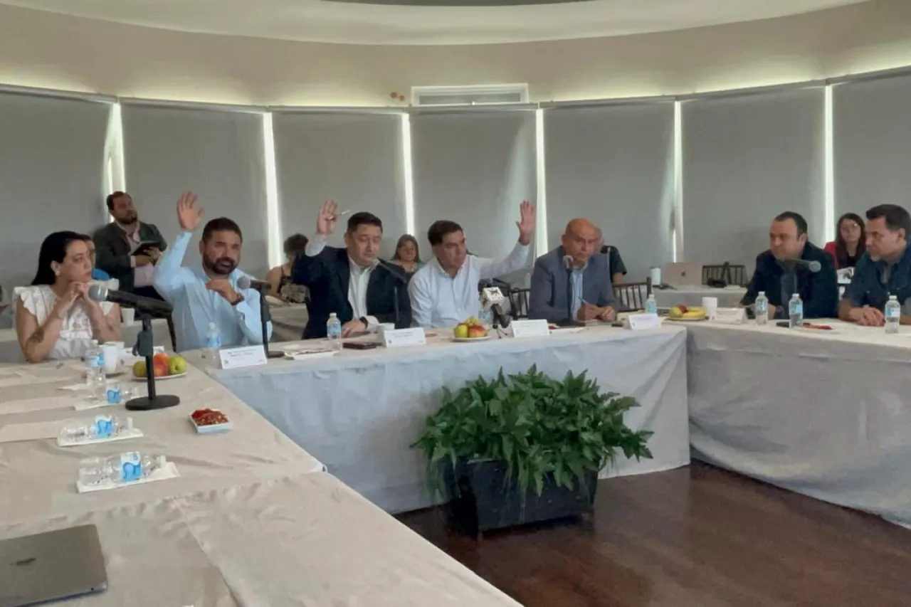 Encabeza Geo Bujanda terna para la CEDH